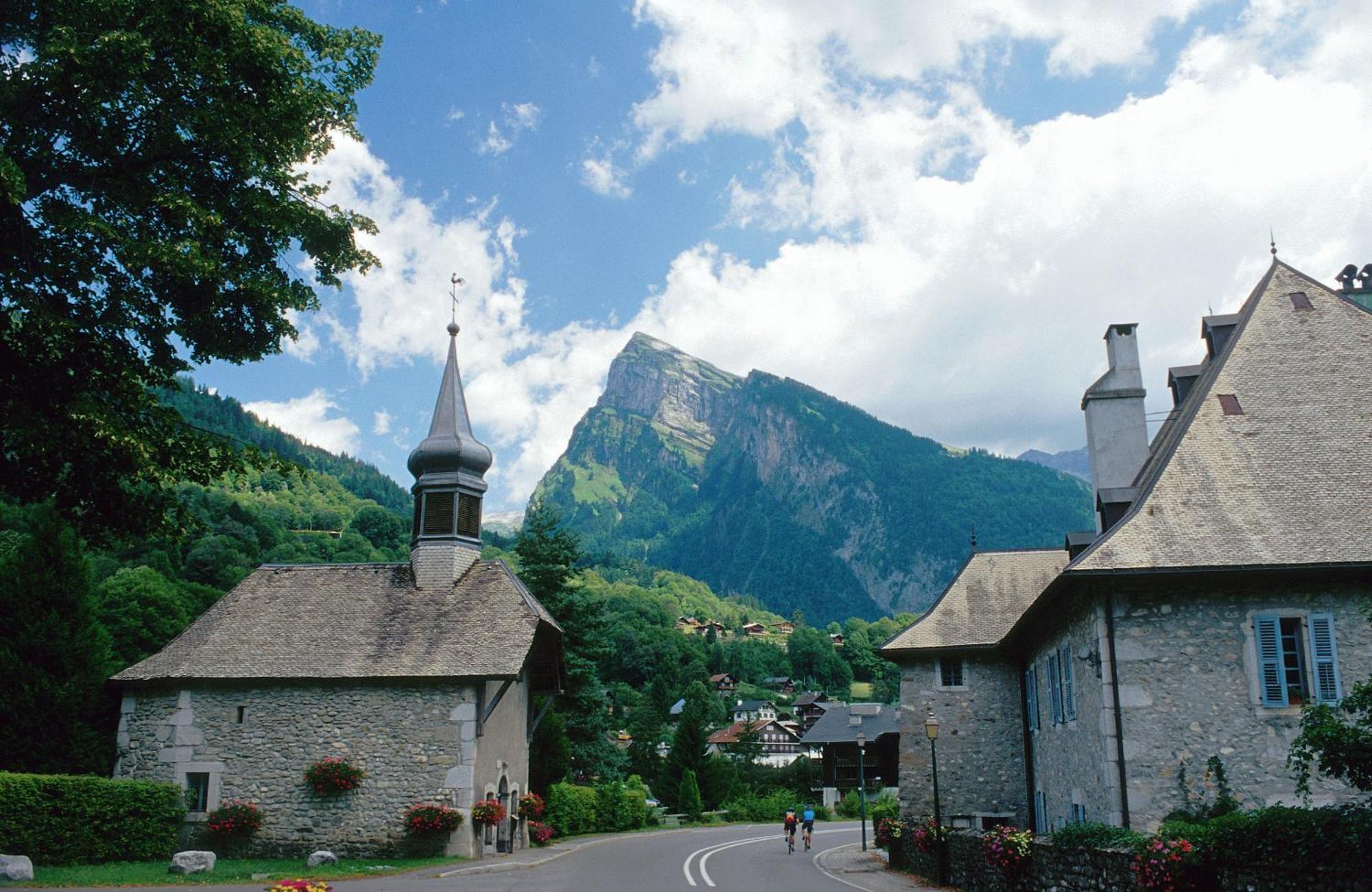 Logis Hotel Gai Soleil Samoëns Exterior foto