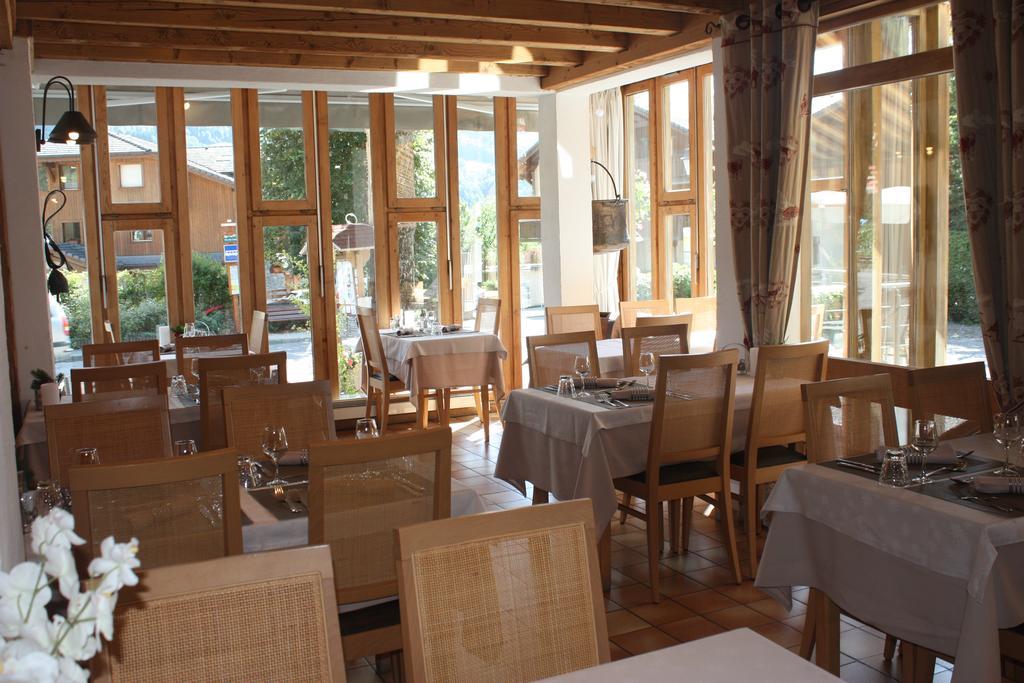 Logis Hotel Gai Soleil Samoëns Exterior foto